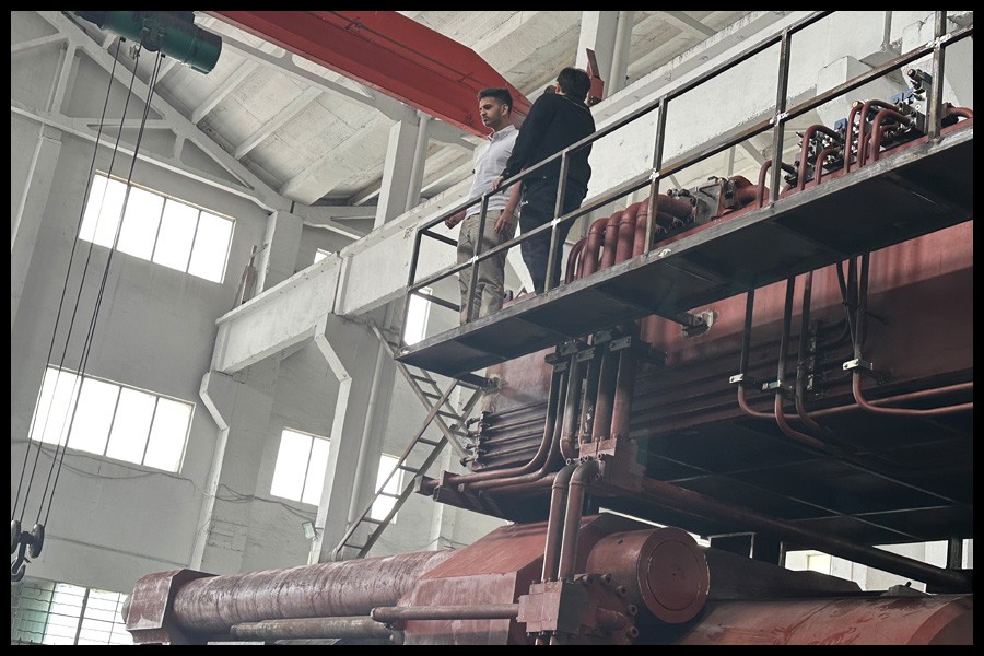 Customers from India visit our factory